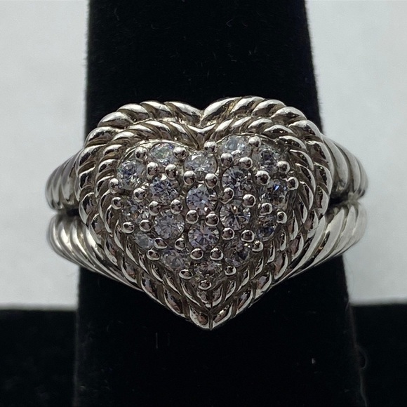 Judith Ripka Heart Ring - Picture 4 of 5